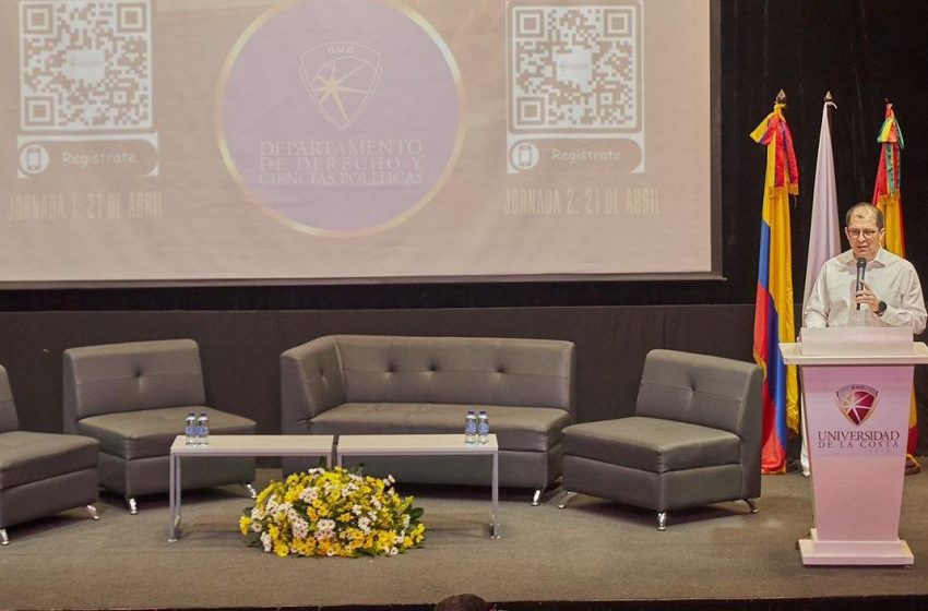  Defender la institucionalidad y alerta por “embeleco” de una Constituyente, llamado del Fiscal al país