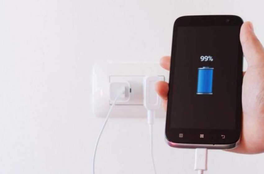  ¿Puedo dejar cargando el celular toda la noche? Esto podría pasar