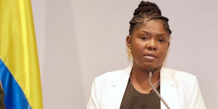  Vicepresidenta rechaza interceptaciones telefónicas: “esto le costó la vida a muchos”