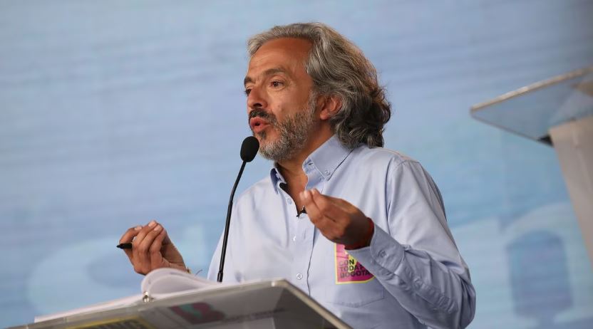  Juan Daniel Oviedo insiste en eliminar el pico y placa e implementaría un cobro por congestión en Bogotá