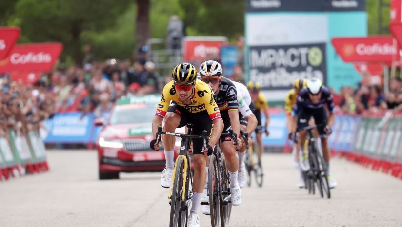  La Vuelta a España tuvo remezón en la clasificación general tras la etapa 8; hay nuevo líder